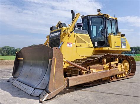 Komatsu D65-EX17 Dozer | Boss Machinery