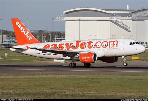 G EZEZ EasyJet Airbus A319 111 Photo By GREGOIRE Olivier ID 012476