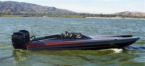 Eliminator Boats Second 25 Speedster Approaching 120 MPH With Twin