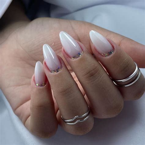 Unhas Decoradas De Nude Branco Inspira Es Elegantes Que Voc Precisa Aderir