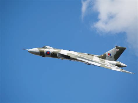 Download free photo of Bomber,vulcan,aircraft,aeroplane,raf - from ...