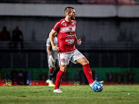 CRB Fábio Alemão volta a treinar e deve ficar à disposição de Daniel