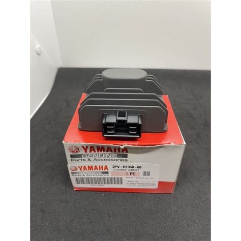 Original Yamaha Y Y Z Y Zr V V R Regulator Rectifier Katap