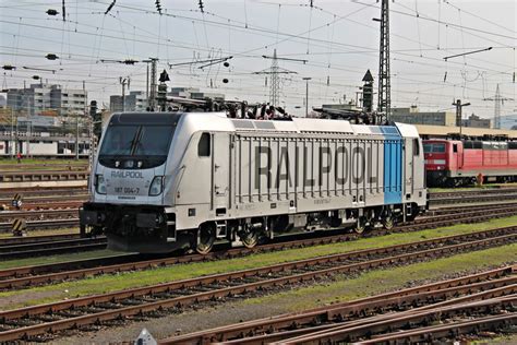 Am 14 11 2014 Stand Railpool BLS Cargo 187 004 7 Abgestellt In Basel