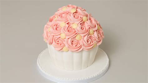 Giant Cupcake Baking Recipes Goodtoknow