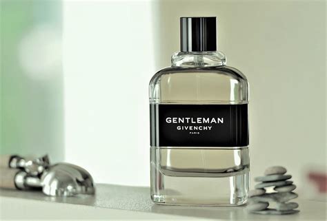 Gentleman (2017) Givenchy cologne - a fragrance for men 2017