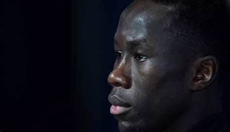 Sagna expects tight title race between former clubs