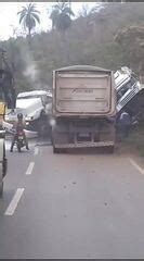 Acidente Entre Tr S Caminh Es E Um Carro Deixa Feridos Na Br Na