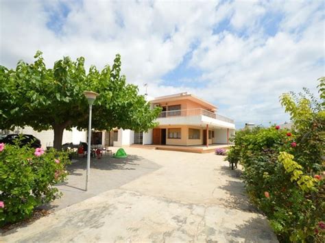 Casas Y Pisos Con Balc N Y Terraza Primera L Nea De Playa Cala De Las