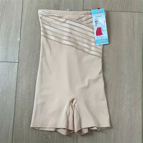 NEW 44 SPANX Assets Womens Small Chic Shapers Glam High Waist Girl Short Nude 23 54 PicClick UK