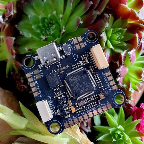 What is the Best Flight Controller for Quadcopter? - Drone for Beginners