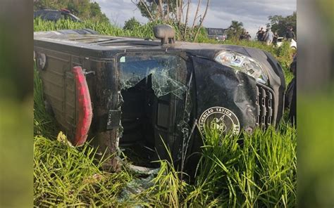 Carro Do Servi O Prisional Capota E Deixa Seis Pessoas Feridas Em Edeia