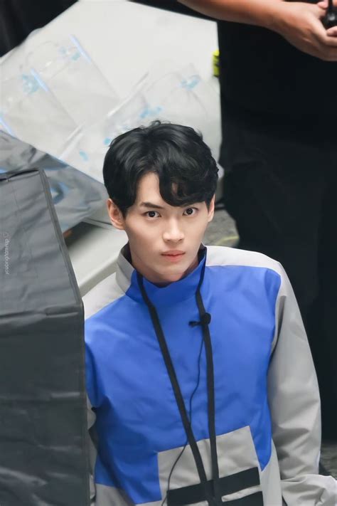 𝐖𝐈𝐍 𝐌𝐄𝐓𝐀𝐖𝐈𝐍 𝐏𝐈𝐂𝐒 on Twitter Cute gay couples Bright pictures Cute gay