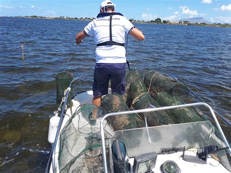 Pesca Illegale Nelle Acque Dello Stagnone La Guardia Costiera