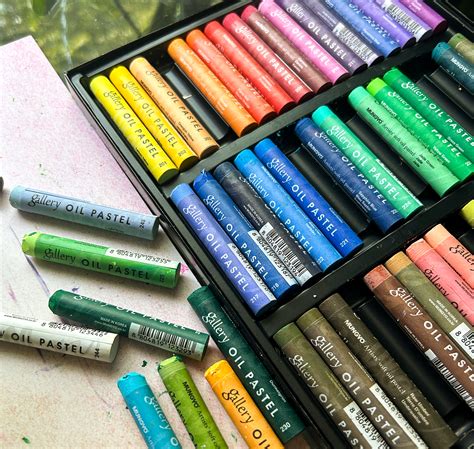 Reviewing The Mungyo Gallery Oil Pastels Green Artist