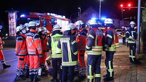 Zehn Hausbewohner Obdachlos Nach Folgenschwerem Brand In Bielefeld Nw De