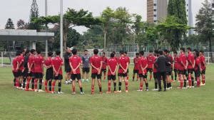 Nova Arianto Akui Adaptasi Gaya Kepelatihan Shin Tae Yong Di Timnas