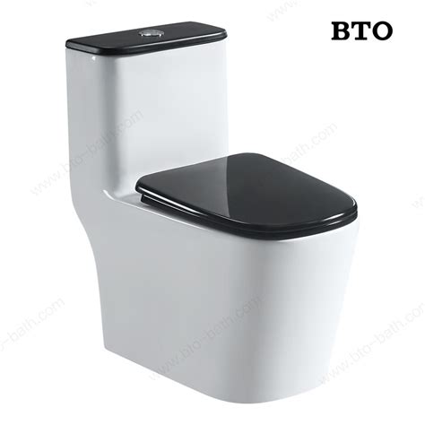 Bto Modern Design Bathroom Siphonic One Piece Toilet Sanitaryware Soft