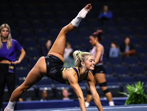 Meet gymnast Olivia Dunne whos bigger on TikTok than Beyoncé the