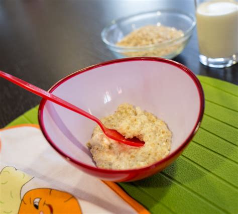 Milch Getreide Brei Richtig Essen Von Anfang An K Rnten