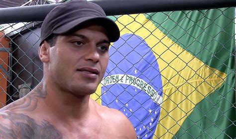 Ricardo Arona critica falta de finalizações no Jiu Jitsu e relembra