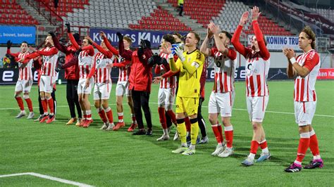 TOP Oss Sleept In Slotfase Drie Punten Uit Het Vuur