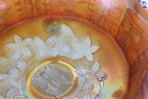 Large Butterfly And Berry Pattern Fenton Carnival Glass Bowl Marigold Luster