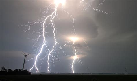 Bliksem Fotograferen Tips Van Storm Chaser Wouter Van Bernebeek