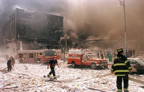 These Images Show Horror And Heroism In New York On 911 19 Years Ago