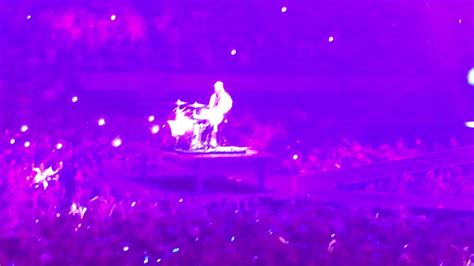 Justin Bieber Tocando La Bateria En Barcelona Youtube