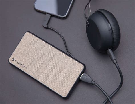 The mophie powerstation plus XL comes with a switch-tip charging cable