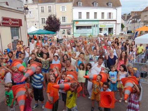 Les Insensés ont fait bouger la commune Châtillon Coligny 45230