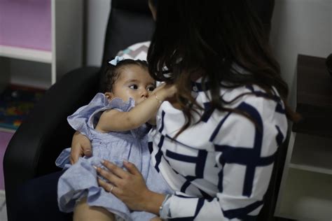 Alerta Unicef En América Latina y el Caribe solo de cada bebés son amamantados Soy Nueva