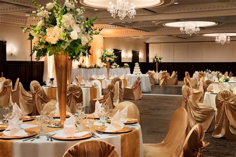 Radisson Hotel Cincinnati Riverfront, KY - Covington, KY - Wedding Venue