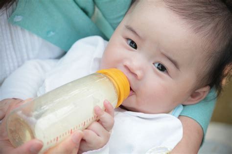 Homemade Baby Formula: Is It Safe? - TulsaKids Magazine