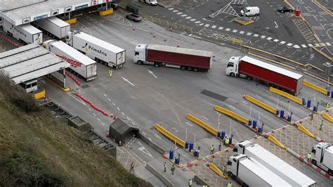 Veel Vrachtwagens Lopen Door Verkeerd Papierwerk Vertraging Op Bij