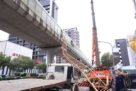 建案吊臂砸中捷列車釀1死8傷 職安署：涉案營造廠近5年7次重大工安事故 台灣好新聞 Line Today