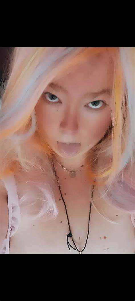 Ganz Junges Foetzchen Zeigt Ihre Zarten Titten Nude Pics Xhamster