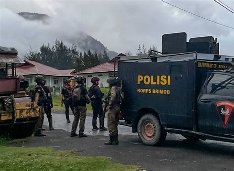 Jelang Hut Ri Kkb Serang Aparat Di Puncak Papua Tengah Informatif