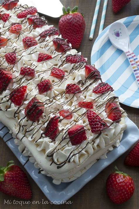 Pavlova De Fresas Con Nata Y Chocolate Pavlova De Fresas Pavlova