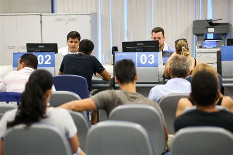 Ag Ncias Da Caixa Abrem Neste S Bado Para Saque Dos R Do Fgts