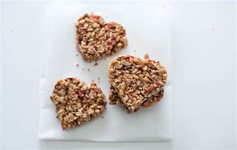 CHOCOLATE HEART GRANOLA BARS