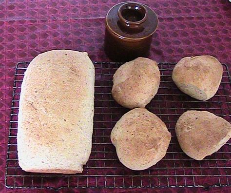 Bread/Rolls, 6 Grain - Christianity Every Day