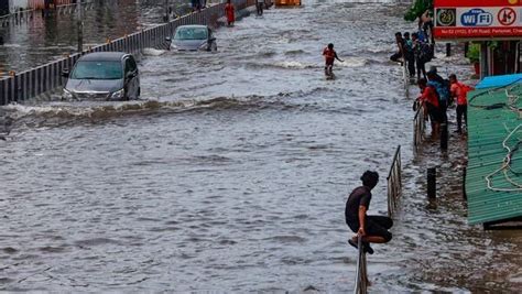 Chennai Floods Heavy Rains From Cyclone Michaung Batter South India