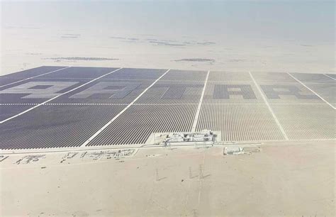 800MW Solar Power Plant In Qatar Deploying LONGi Modules Connected To