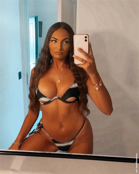 Phoebe Collin Nude OnlyFans Leaks Fappedia