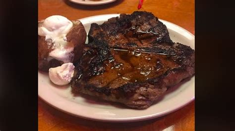 What You Should Absolutely Never Order From Texas Roadhouse