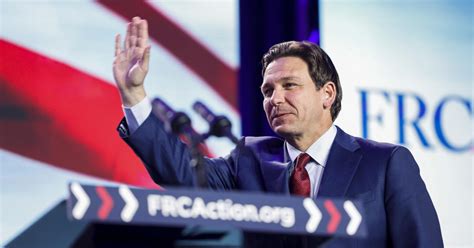 Florida Gov. Ron DeSantis injects presidential politics into the COVID ...