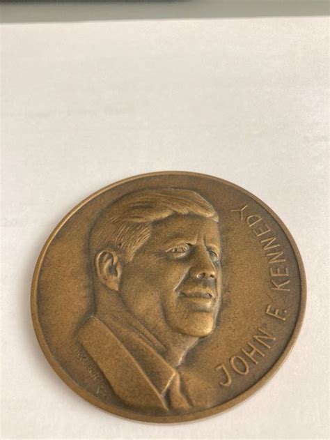 John F Kennedy Gedenkmedallie In Bronze Cm Durchmesser Kaufen