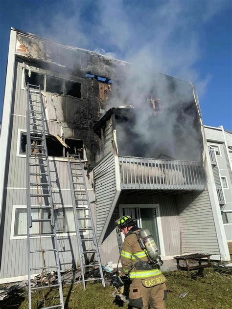 Middletown Fire Officials Trapped Tenants Rescued From Balcony